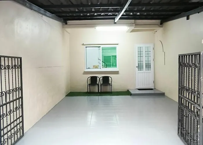 Chanom House