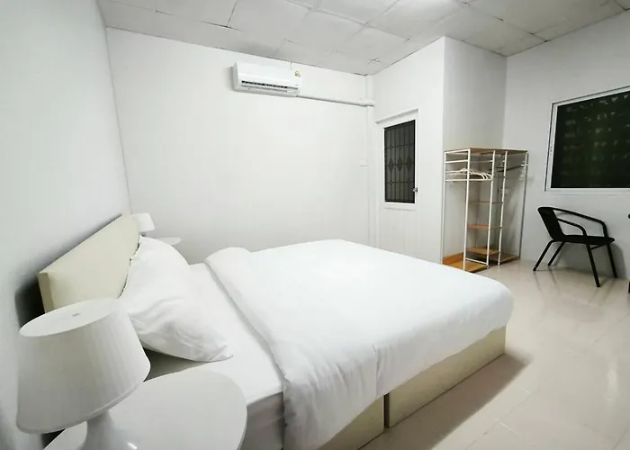 Chanom House Holiday home